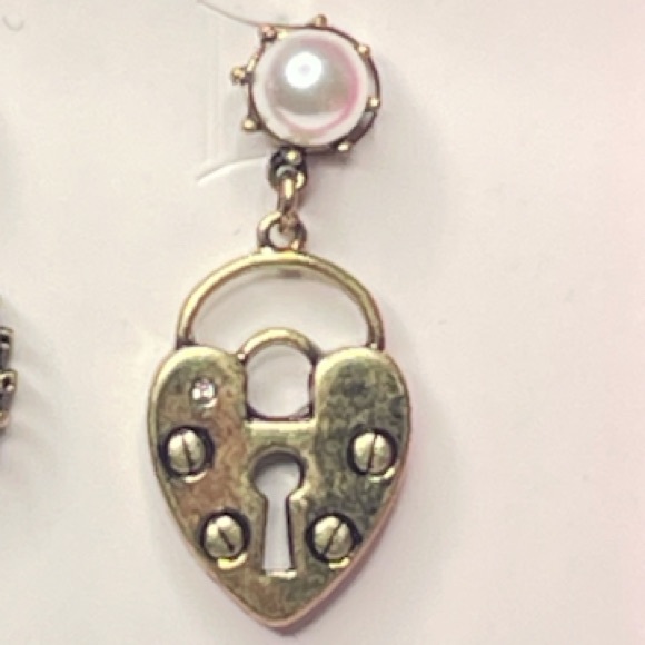 Betsey Johnson Lock and Key Earrings Blue Gold Tone - Picture 3 of 5